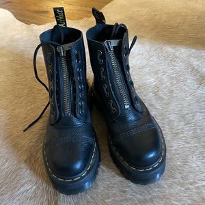 Dr. Marten’s Sinclair Platform Zip Boot size 8